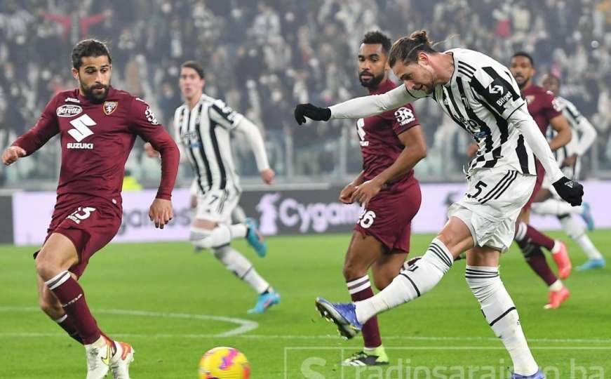 Očajni Juventus može da zaboravi na titulu: Mršavi remi u torinskom derbiju