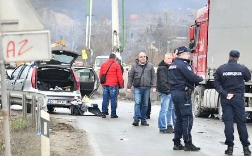 Tragedija u Beogradu: Udario s vozilom u kamion, izašao i počinio samoubistvo