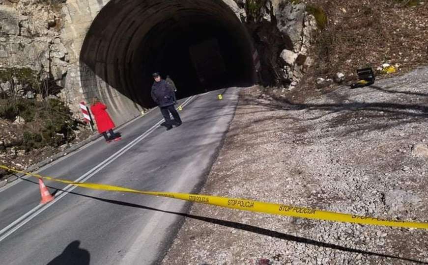 Stravična nesreća u tunelu u BiH: Sudarili se kamion i auto, jedno lice poginulo