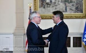 Novi ambasador SAD predao akreditive Komšiću i poslao poruku političarima u BiH
