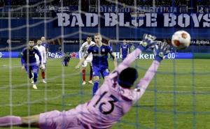 Tragedija u Zagrebu: Preminuo navijač Dinama tokom meča protiv Seville 