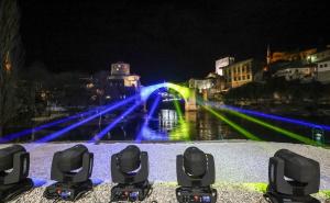 Podrška iz Mostara: Stari most u bojama zastave Ukrajine