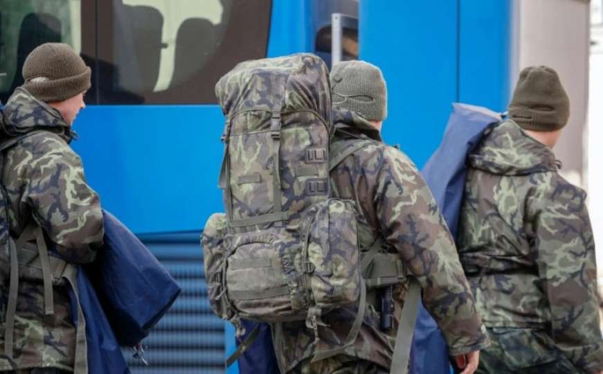 Prvi hrvatski dobrovoljci odlaze braniti Ukrajinu