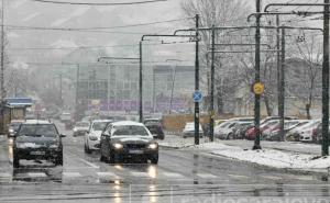 Snijeg stvorio nove probleme vozačima: Ovo su najopasnije dionice 