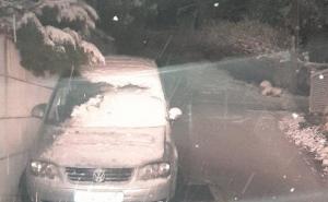 Zimske službe imale pune ruke posla, problem s nepropisno parkiranim vozilom