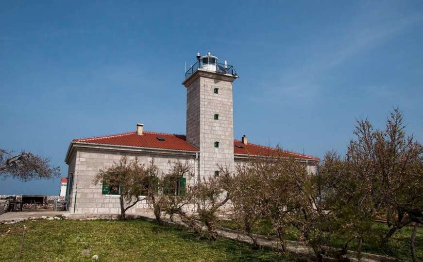 Na otočiću u Hrvatskoj otkriveno mrtvo tijelo svjetioničara