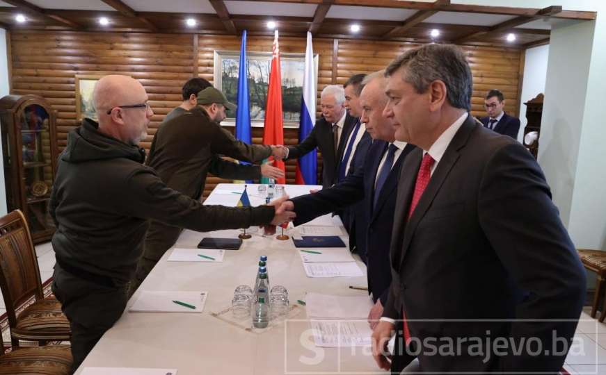 Kijev i Moskva postigli prvi dogovor: Uspostavlja se humanitarni koridor