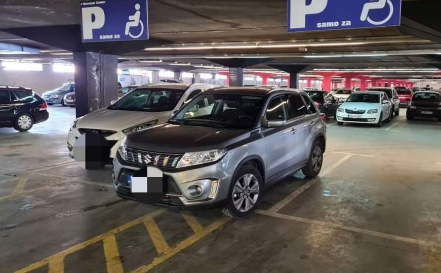 Parking papci u Sarajevu ne mare ni mjesta predviđena za invalide