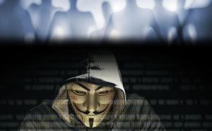 Anonymous: "Dignuli smo šake u zrak da se iznova suprotstavimo agresoru" 