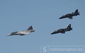 Novi incident na nebu u regiji: Mađarska oko 12h detektovala sumnjivu letjelicu na nebu