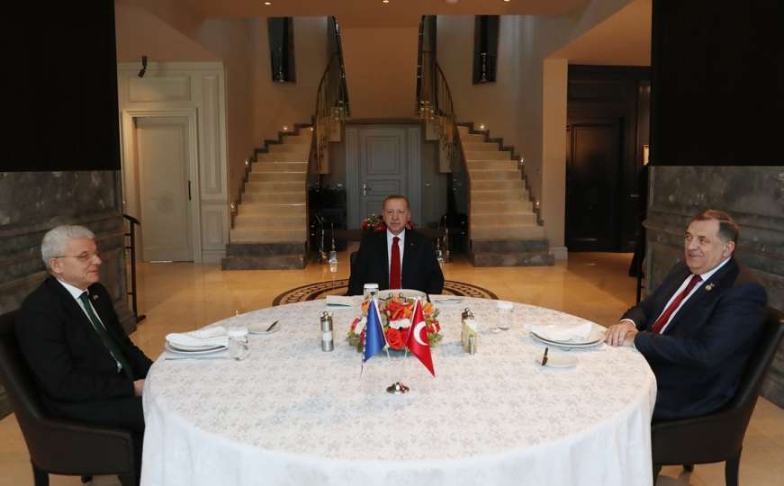 Džaferović i Dodik u Antaliji se sastali sa Erdoganom
