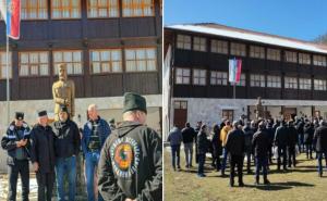 Četnici, pored zabrana, našli način da odaju počast Draži Mihajloviću