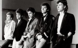 Bolero i "Ponesi me u zemlju galebova, povedi me u jedan novi dan..."