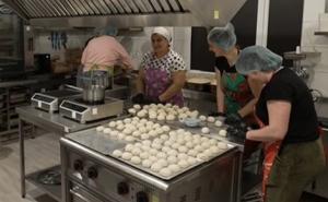 Žene u vrtlogu rata: Oružje kojim se sada bore za mir je - hljeb