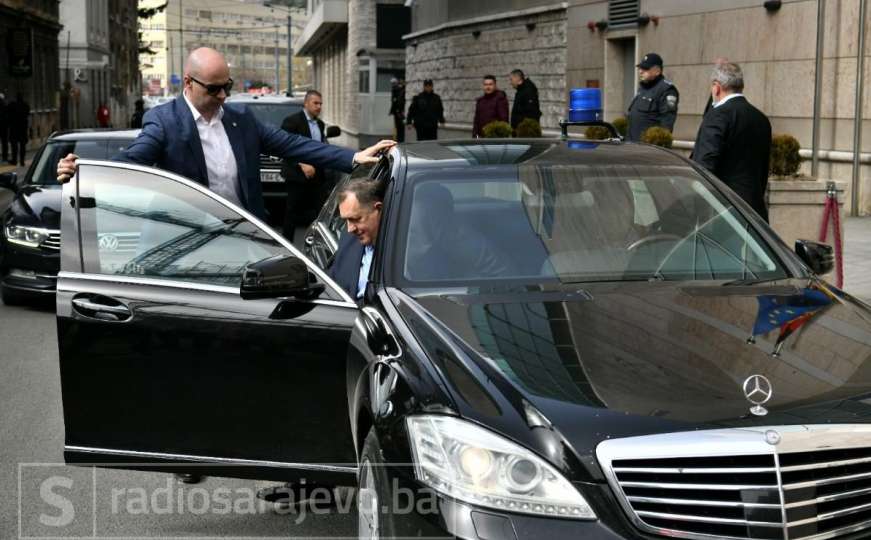 Pogledajte dolazak Dodika, Izetbegovića i Čovića na sastanak sa Borrellom