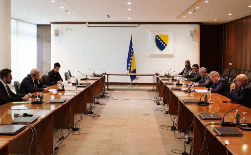 Predstavnici Evropske unije uručili Bevandi demarš u vezi s glasanjem BiH u EBRD-u