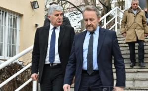 Istraga tvrdi: Izetbegović i Čović izolovani od drugih pregovarača