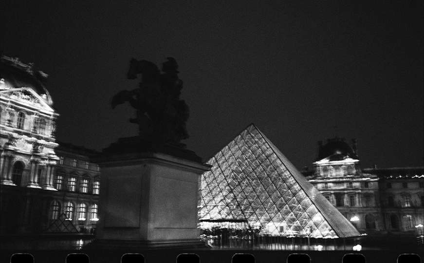 Milomir Kovačević Strašni otvara novu izložbu: Louvre noću 