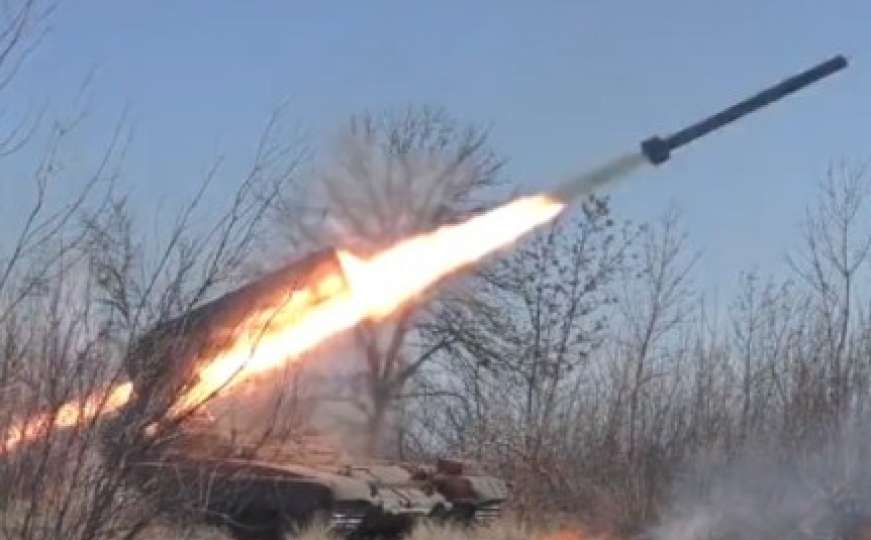 Objavljen snimak na kojem proruski separatisti koriste termobaričke rakete 