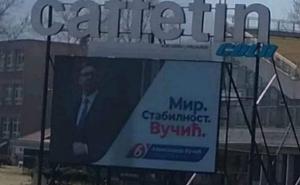 Uklonjen promotivni plakat Aleksandra Vučića koji je bio postavljen u bh. gradu