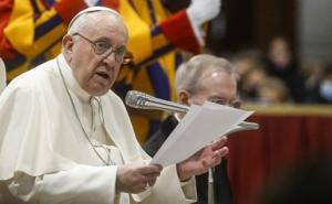 Papa Franjo: Brzoplet sam, loš nogometaš i ne primam plaću