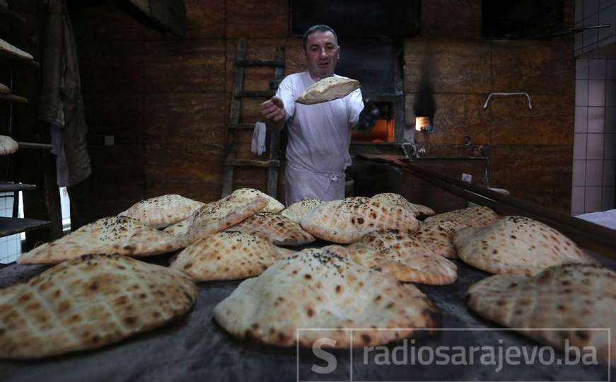 Ramazanski somuni: Mirišu pekare, mirišu sarajevske mahale