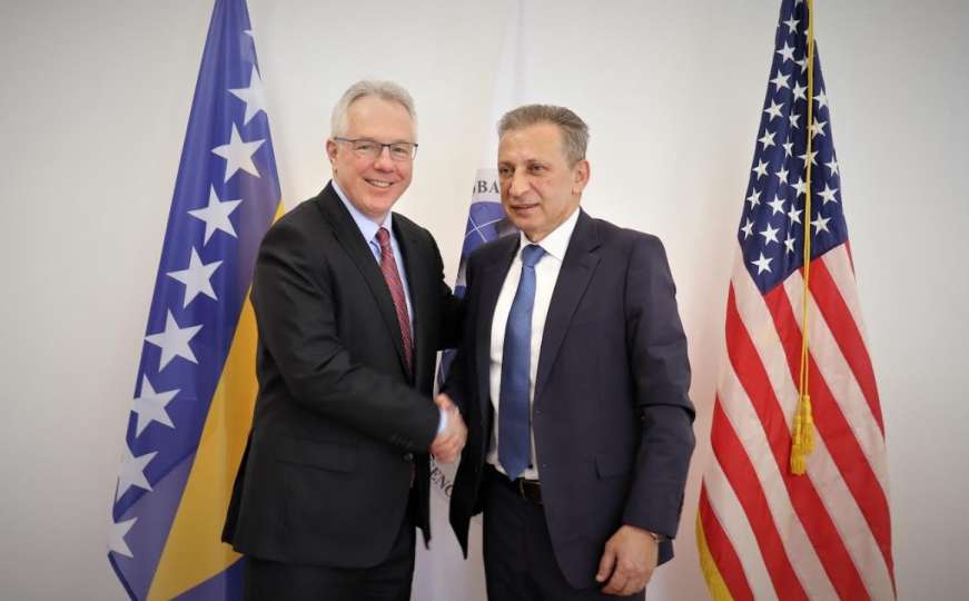 Američki ambasador Michael Murphy posjetio OSA-u