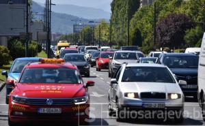 U Sarajevu danas brojne obustave saobraćaja: Od Bistrika do Vijećnice