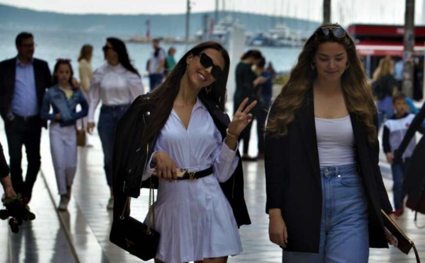 Bh. srednjoškolcima se nudi plaćena ljetna praksa u Dalmaciji