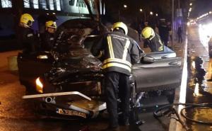 Nova nesreća na bh. cestama: Mercedes planuo poslije sudara