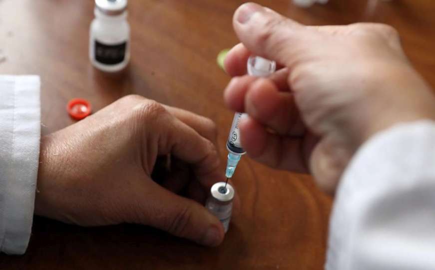 U BiH propalo više od milion doza vakcina protiv COVID-a
