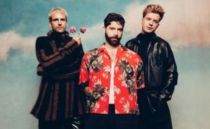 Foals - Looking High