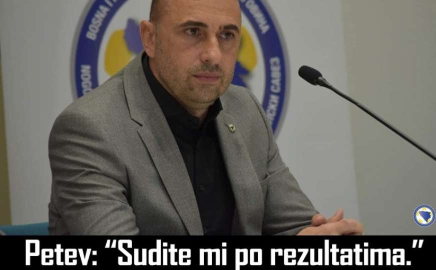 BH Fanaticosi prozvali selektora BiH i čelnike Nogometnog saveza: "Petev, odlazi!" 