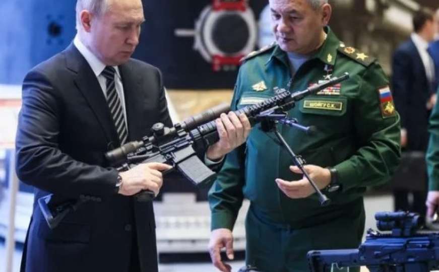 Putin se hvali moćnom opremom, ovo je ključna stvar zbog koje bi mogao izgubiti rat