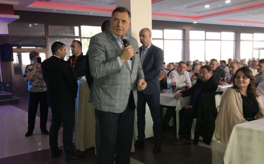 Labuđi pjev Dodika u Bijeljini: "Neka vode me na sud i kažu da sam lud" 