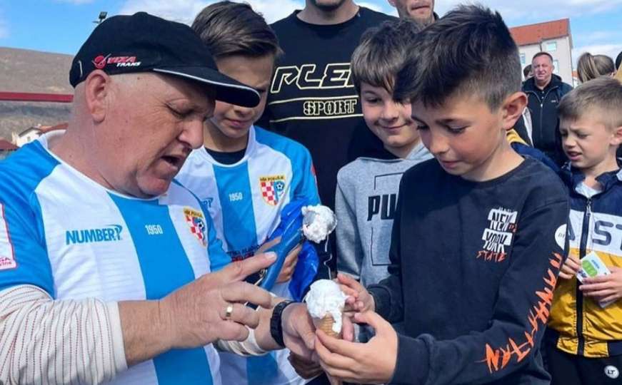 Ljepša strana bh. fudbala: Poznati slastičar častio navijače besplatnim sladoledima