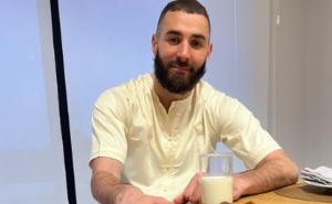 Karim Benzema objavio fotografiju za vrijeme iftara i poslao poruku
