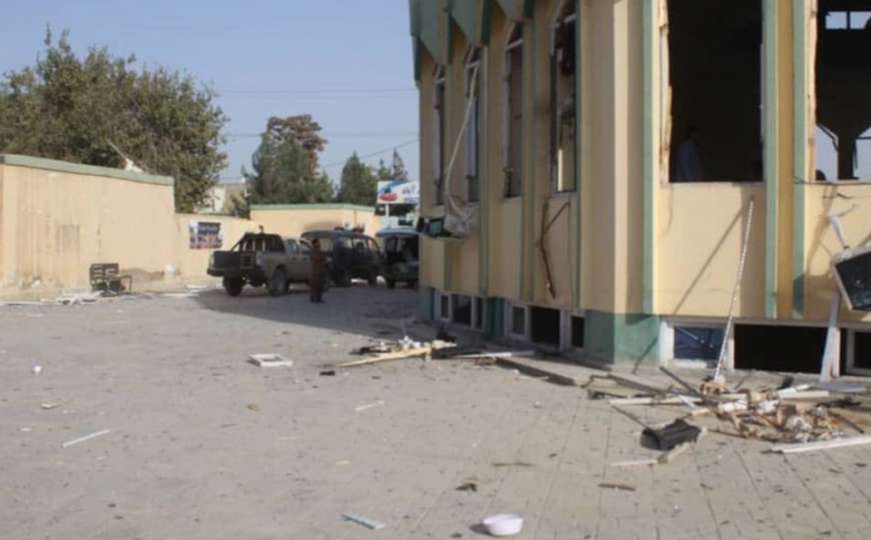 Više od 30 ljudi poginulo u bombaškom napadu na džamiju u Afganistanu