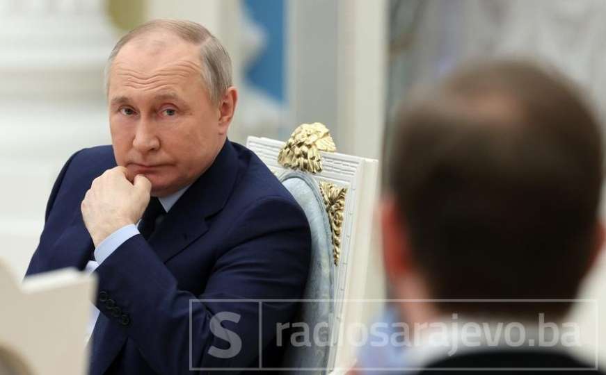 Putin paranoičan: Zašto u državne institucije šalje političke komesare?