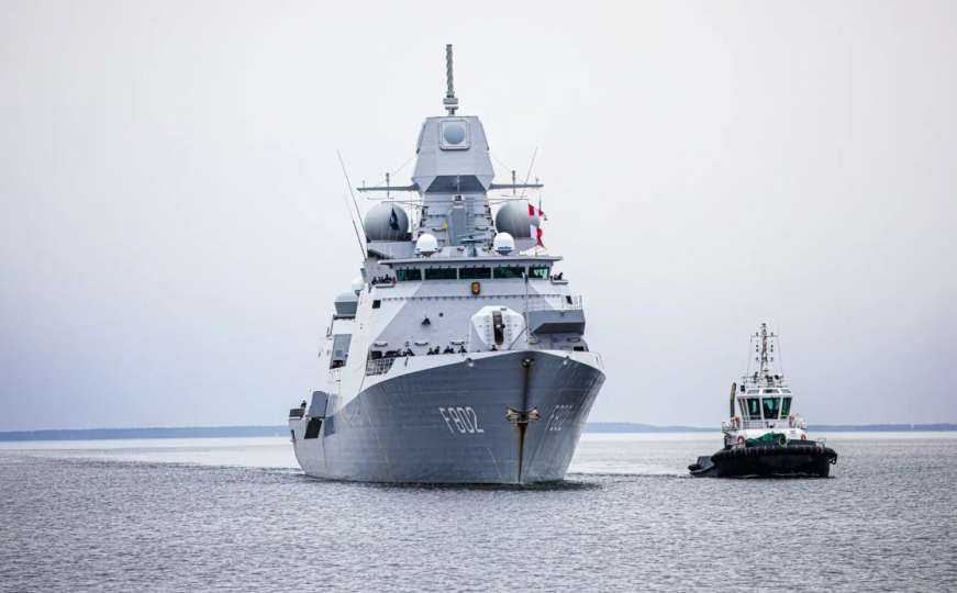 Tri ratna broda NATO-a stigla u finsku luku Turku