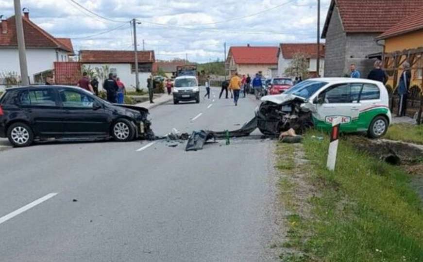 Teška nesreća u BiH: Prestizao Golfom i nanio teške povrede vozačici Seata