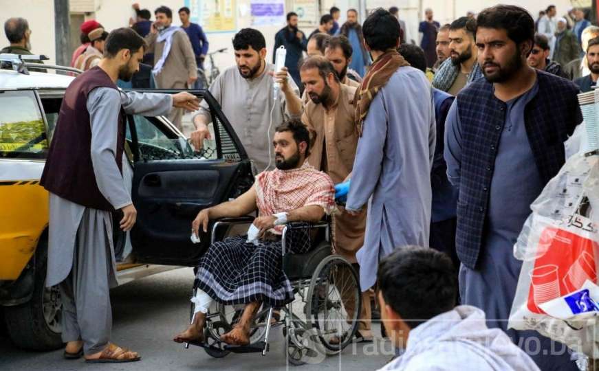 Užas u Kabulu: U napadu na džamiju poginulo više od 50 vjernika 