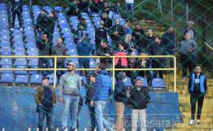 Upaljeni reflektori: Na Grbavici se zbog Ivice Osima okupilo i mlado i staro 