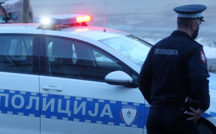 Hapšenje u BiH: Pod dejstvom alkohola pretukao muškarca ispred pekare