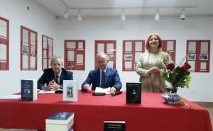 Promovirana knjiga o Izetu Sarajliću italijanskog autora Paola Maria Roccoa