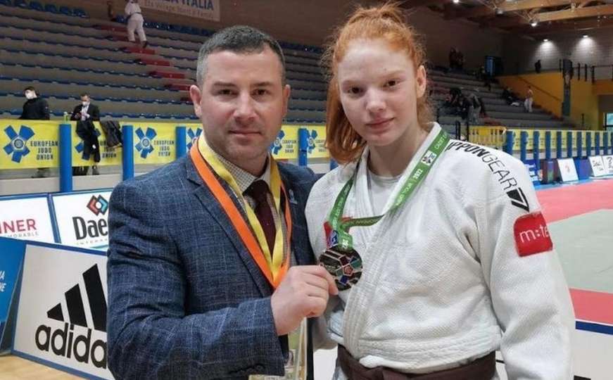 Bravo naša djevojčice: Sjajna Sofija Pajić osvojila bronzanu medalju na EP u Rumuniji