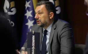 KO SDA: Konaković spreman da zloupotrijebi genocid u Srebrenici za političke ambicije