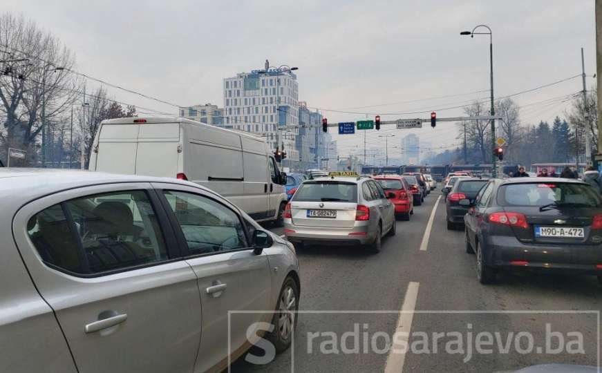 Zbog derbija: U Sarajevu će danas biti obustavljen saobraćaj na sedam sati