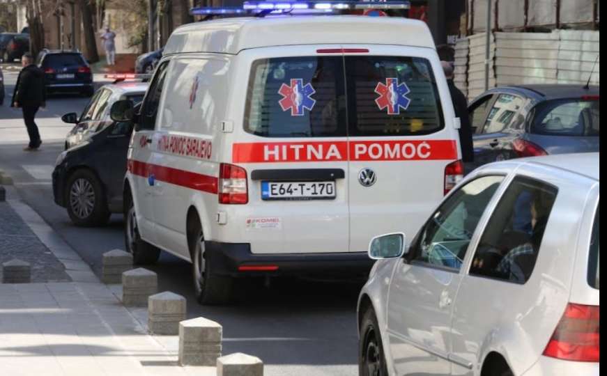 Teška nesreća u BiH: Poginuo vozač, tri osobe povrijeđene