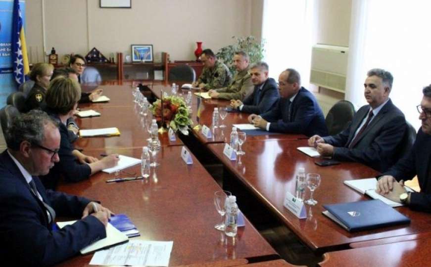 Delegacija NATO-a posjetila Ministarstvo odbrane BiH: Evo o čemu su razgovorali 